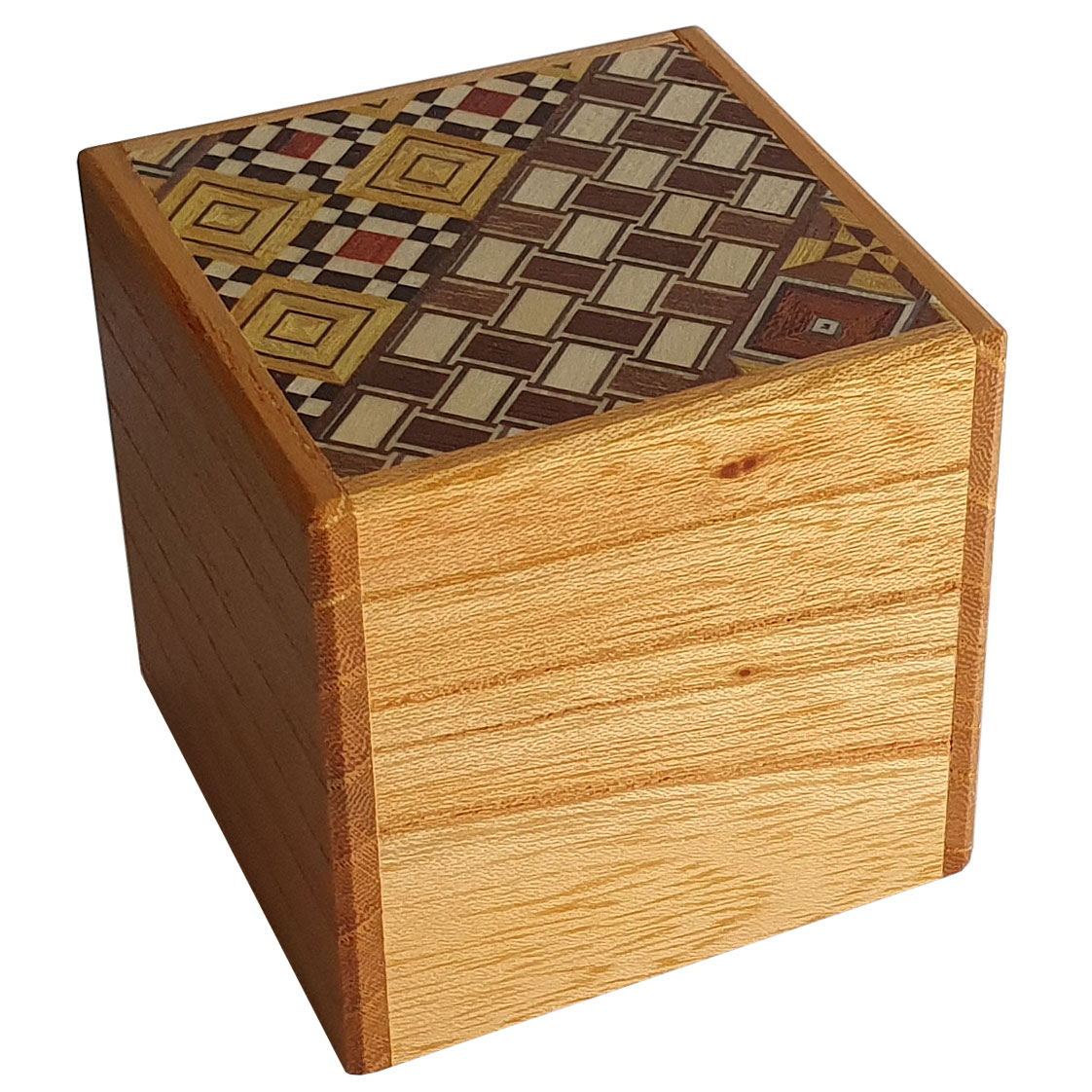 Himitsu Bako 2 Sun Cube 4 Steps Drawer Yosegi / Natural