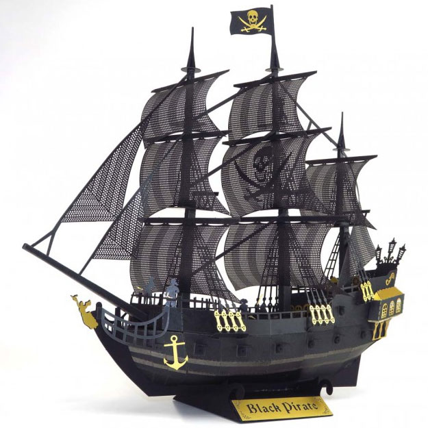 Papernano: Black Pirates Ship Deluxe Edition